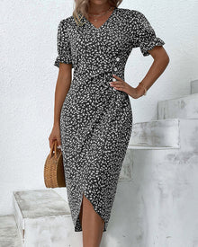 Quincy Summer Dress Women – Floral Dress with Short Sleeves and Elegant Button Closure