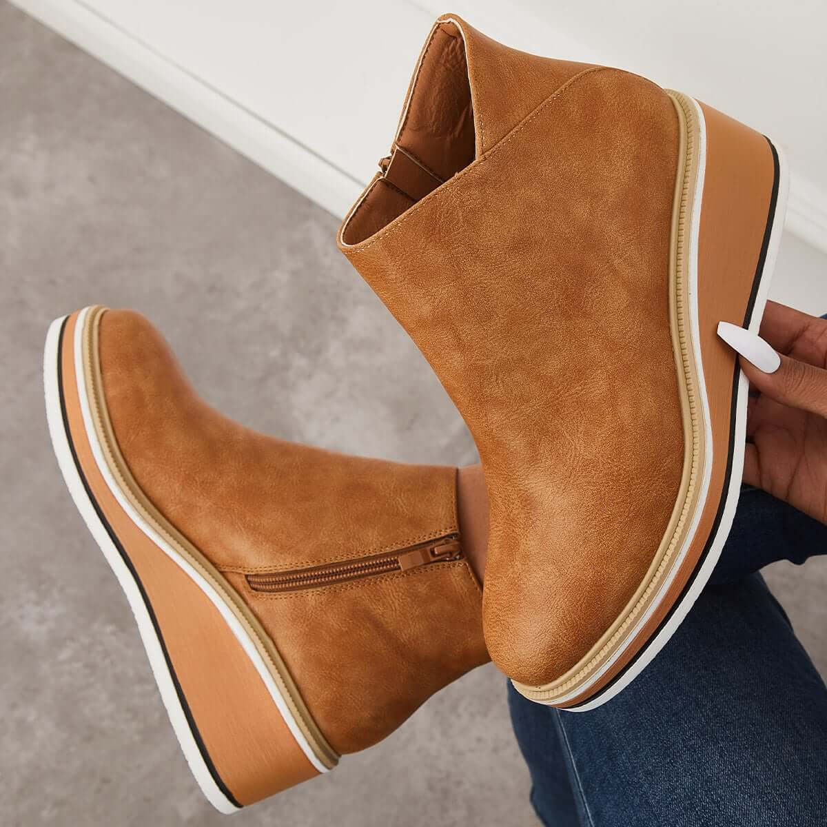 Felise Women's Ankle Boots – Elegant Platform Sole Boots with Zipper, Comfortable and Durable