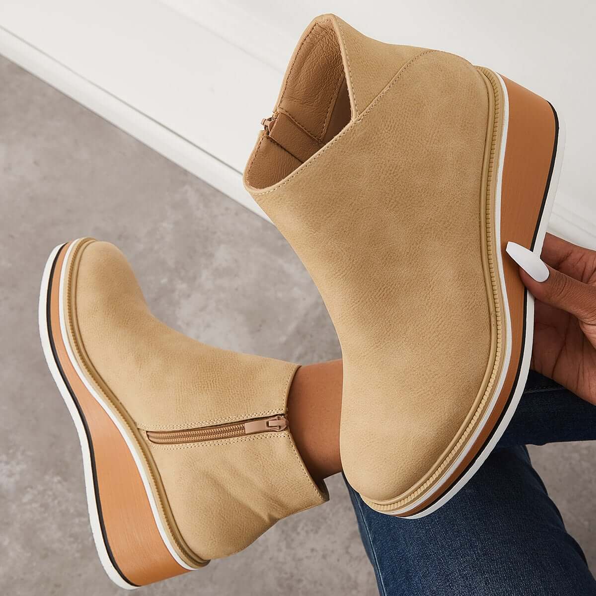 Felise Women's Ankle Boots – Elegant Platform Sole Boots with Zipper, Comfortable and Durable