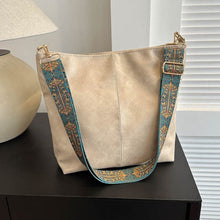 Sac Bandoulière Femme Wanda – Elegant Bag in PU with Zipper Closure & Compact Daily Format