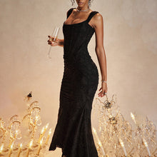 Denisse Elegant Long Dress – Flattering Cut & Luxurious Fabric for a Refined Feminine Look