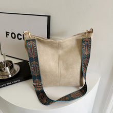 Sac Bandoulière Femme Wanda – Elegant Bag in PU with Zipper Closure & Compact Daily Format