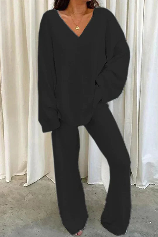 Rivka Women's Ensemble – Oversize Lounge Outfit with V-Neck Sweater & Comfortable Wide Pants