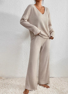 Kathy knit set for women – Comfortable loungewear with V-neck sweater and soft pants