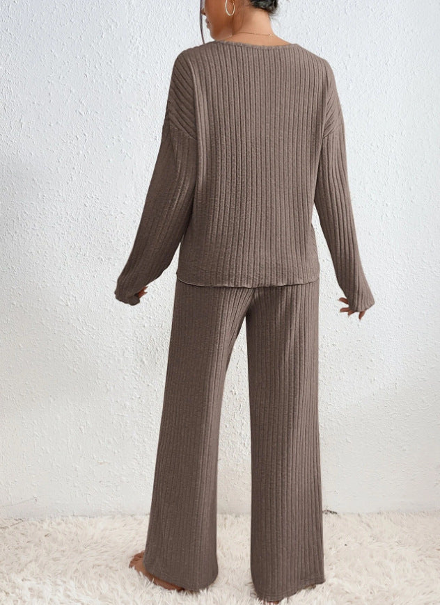 Kathy knit set for women – Comfortable loungewear with V-neck sweater and soft pants