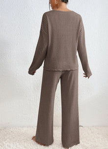 Kathy knit set for women – Comfortable loungewear with V-neck sweater and soft pants