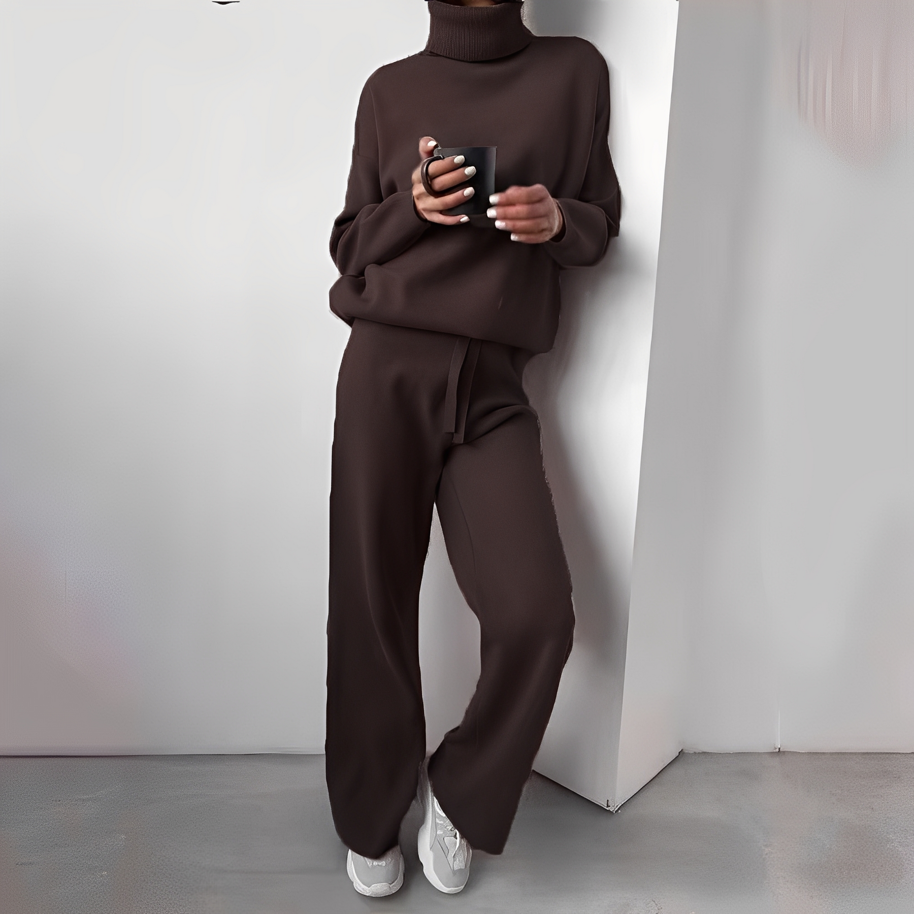 Kimberlee Ensemble Loungewear with Turtleneck for Women – Soft and Comfortable Two-Piece Outfit with Modern Cut