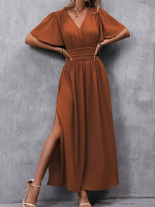 Venice Robe Woman Elegant – Ruffled Collar & Pleated Waist for a Chic Feminine Style