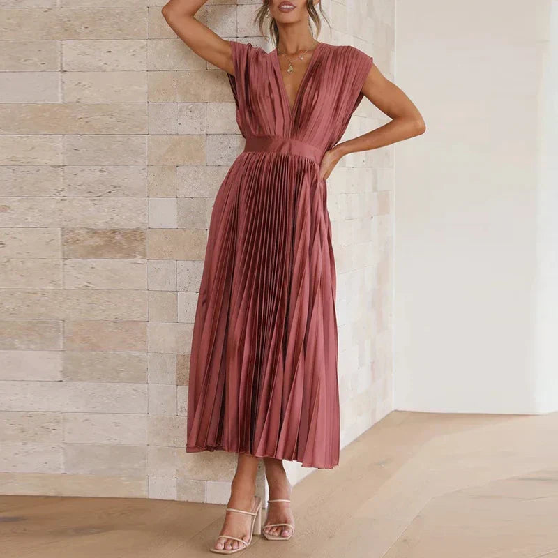 Daliah Robe Femme – Elegant Pleated Dress with Deep V-Neck & Versatile Style
