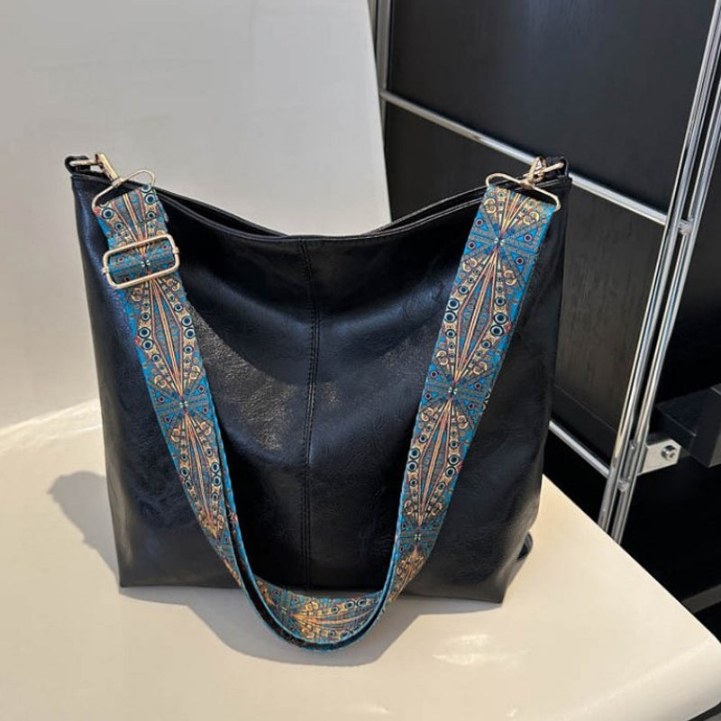 Sac Bandoulière Femme Wanda – Elegant Bag in PU with Zipper Closure & Compact Daily Format