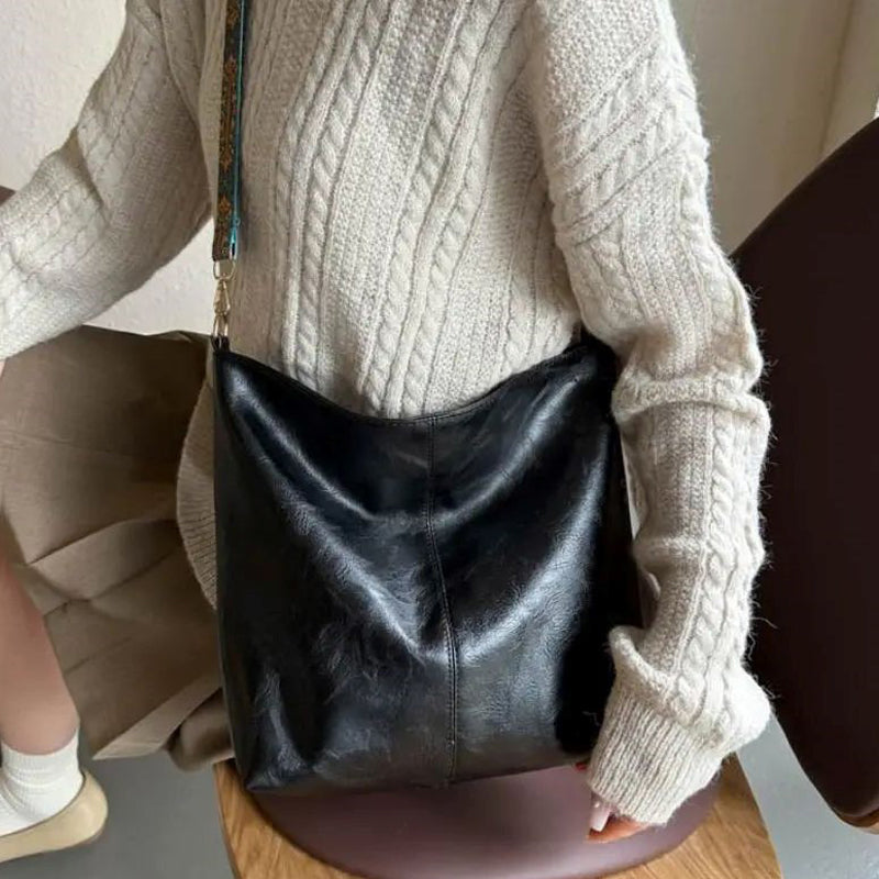 Sac Bandoulière Femme Wanda – Elegant Bag in PU with Zipper Closure & Compact Daily Format