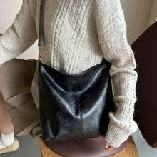 Sac Bandoulière Femme Wanda – Elegant Bag in PU with Zipper Closure & Compact Daily Format