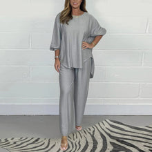 Summer Set Woman Skyler – Elegant Short Sleeve Top & Wide Leg Pants in Airy Fabric