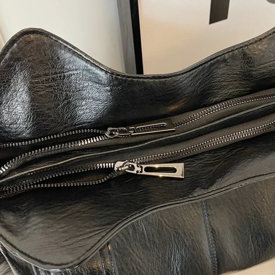 Dakota Women's Shoulder Bag – Elegant Leather Bag with Adjustable Shoulder Strap & Spacious Design