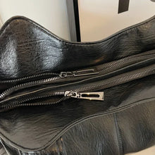 Dakota Women's Shoulder Bag – Elegant Leather Bag with Adjustable Shoulder Strap & Spacious Design