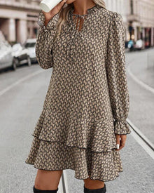Robe Femme Stella – Elegant Long Sleeve Dress with Casual Fit and Timeless Style
