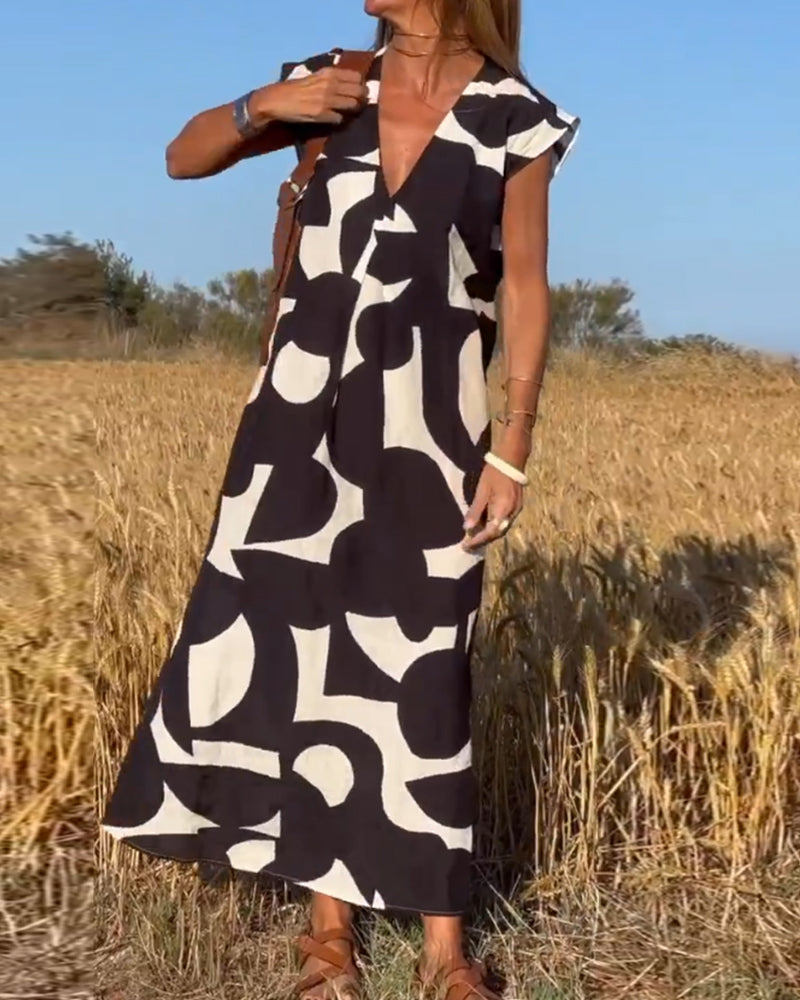 Sita Robe Ample Femme – Abstract Black & White Print with Deep V Neckline