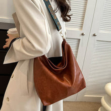 Sac Bandoulière Femme Wanda – Elegant Bag in PU with Zipper Closure & Compact Daily Format