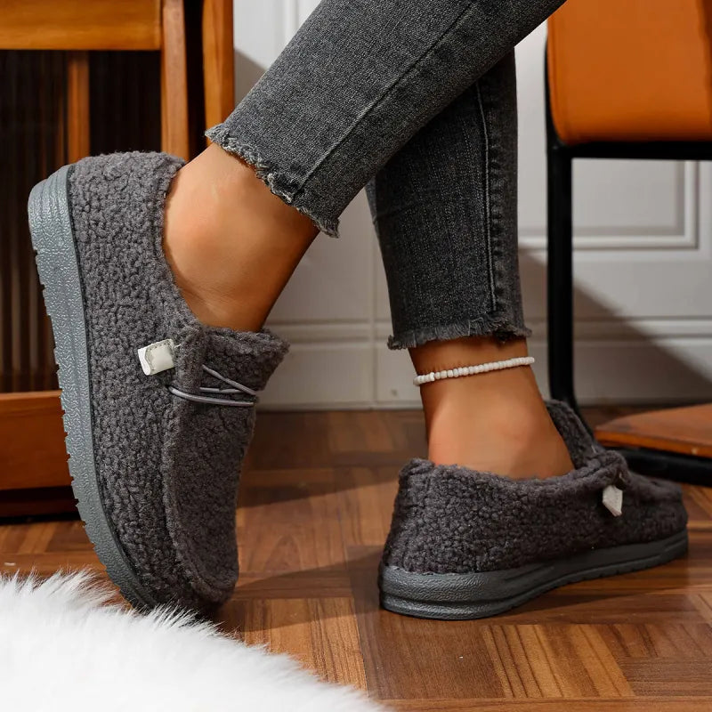 Wendy Teddy Slippers for Women – Warm and Soft Slippers for Indoor & Outdoor Use