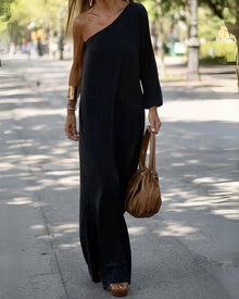 Misty Robe Bohemian Woman – Asymmetric Cut One Shoulder & Lightweight Wrinkle-Resistant Fabric