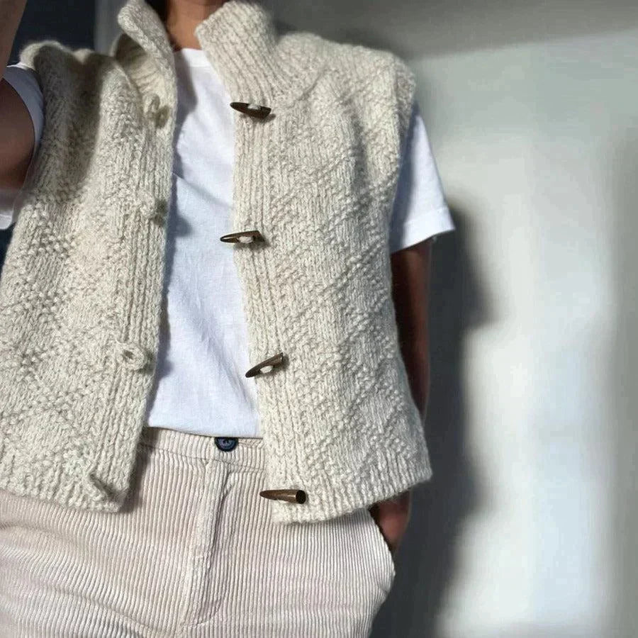 Emma Women's Buttoned Vest – Elegant Cardigan in Soft Cotton with Modern Chic Style