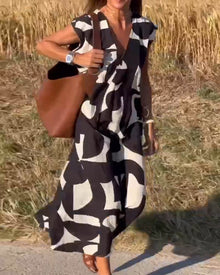 Sita Robe Ample Femme – Abstract Black & White Print with Deep V Neckline