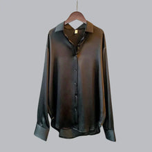 Isabelle Blouse Woman in Velvet – Luxurious Fitted Blouse with Elegant Cut for Chic and Casual Looks