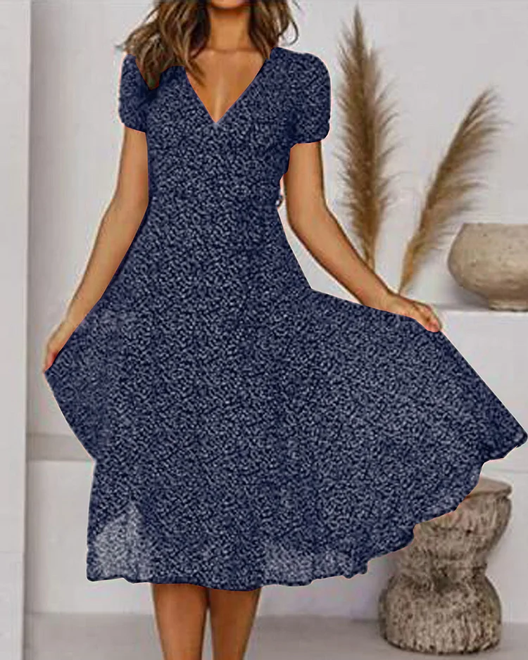 Élise Women's Chiffon Dress – Light Floral Print, V-Neck & Flowing Summer Cut