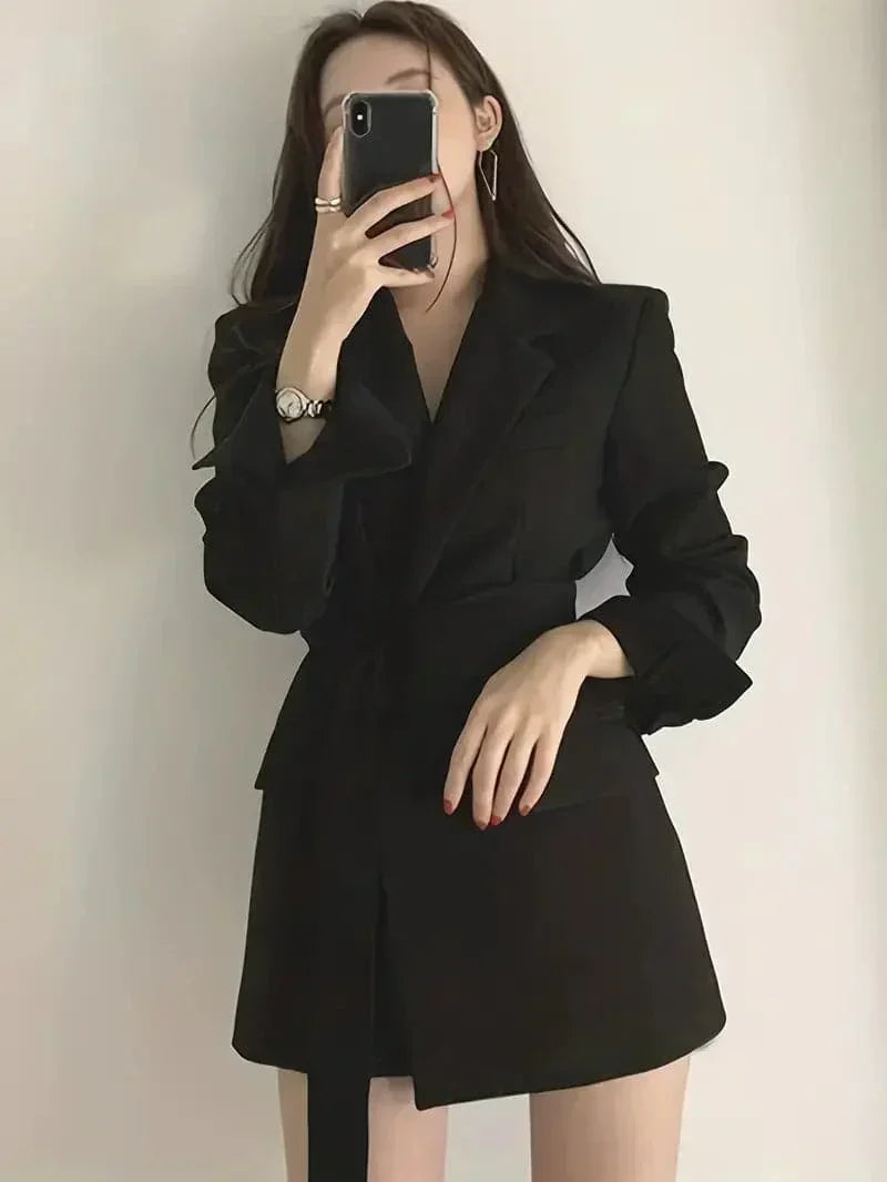 Nélia Blazer Dress Woman – Elegant Chic Tailored Dress with Long Sleeves for All Occasions