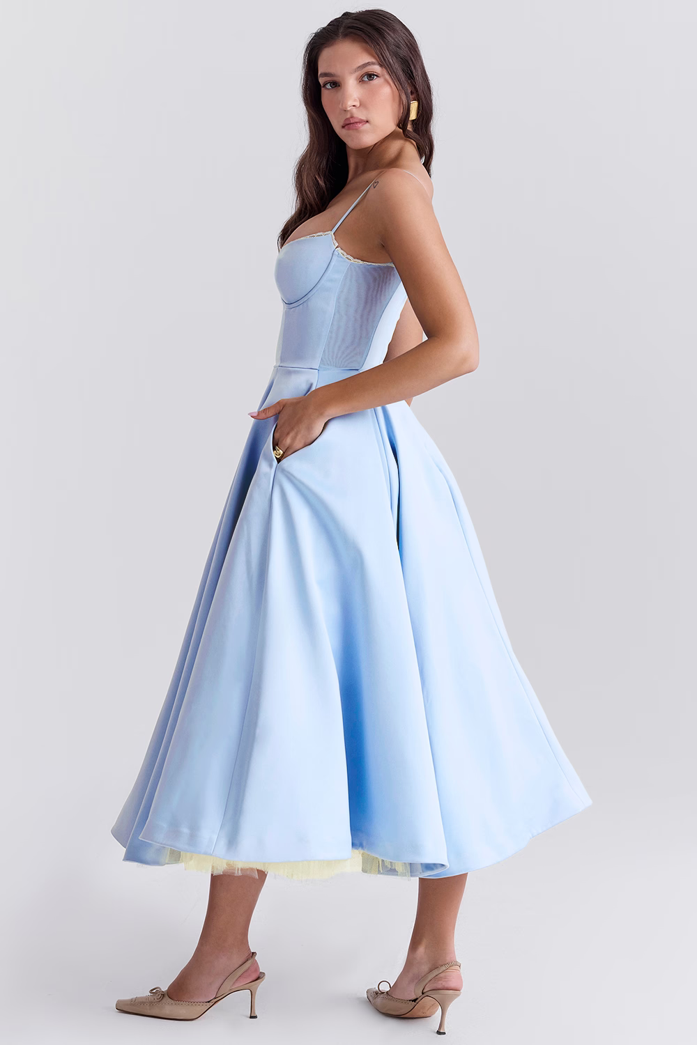 Dawn Robe Midi Femme – Elegant Tulle Dress with Adjustable Straps & Comfortable Fit