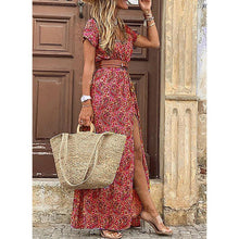 Susan Robe Fleurie Femme – Elegant V-Neck Dress in Polyester with Comfortable Fit and Chic Style