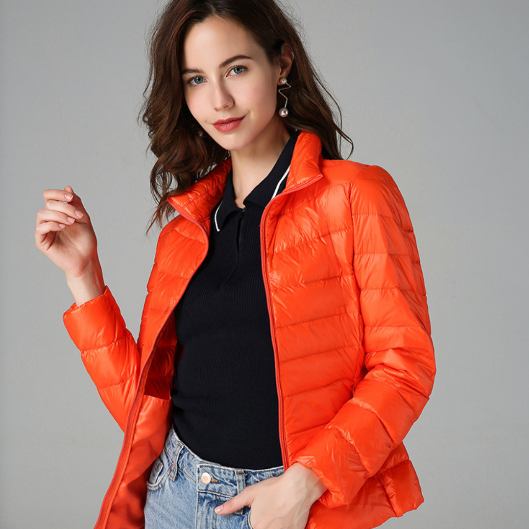 Aurora Women's Jacket – Ultra-Lightweight & Versatile Waterproof Jacket for Mid-Season