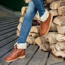 Emersyn Women's Heated Boots – Waterproof Leather with Wool Lining & Winter Comfort