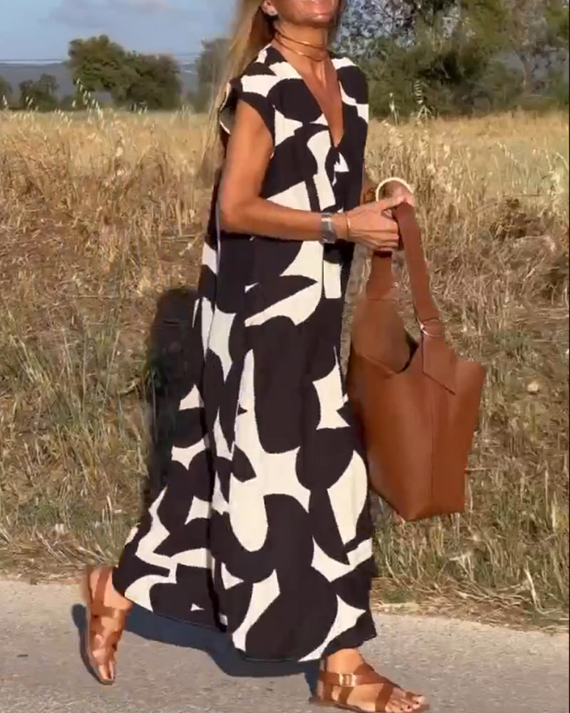 Sita Robe Ample Femme – Abstract Black & White Print with Deep V Neckline
