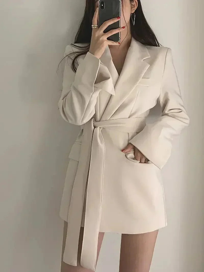 Nélia Blazer Dress Woman – Elegant Chic Tailored Dress with Long Sleeves for All Occasions
