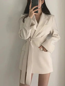 Nélia Blazer Dress Woman – Elegant Chic Tailored Dress with Long Sleeves for All Occasions