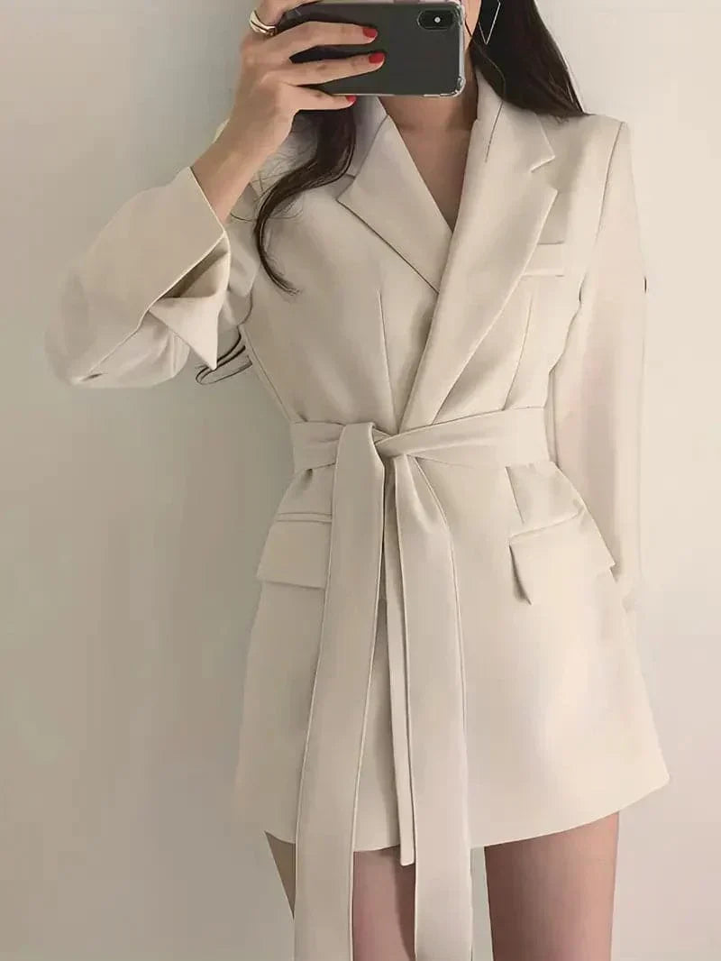 Nélia Blazer Dress Woman – Elegant Chic Tailored Dress with Long Sleeves for All Occasions