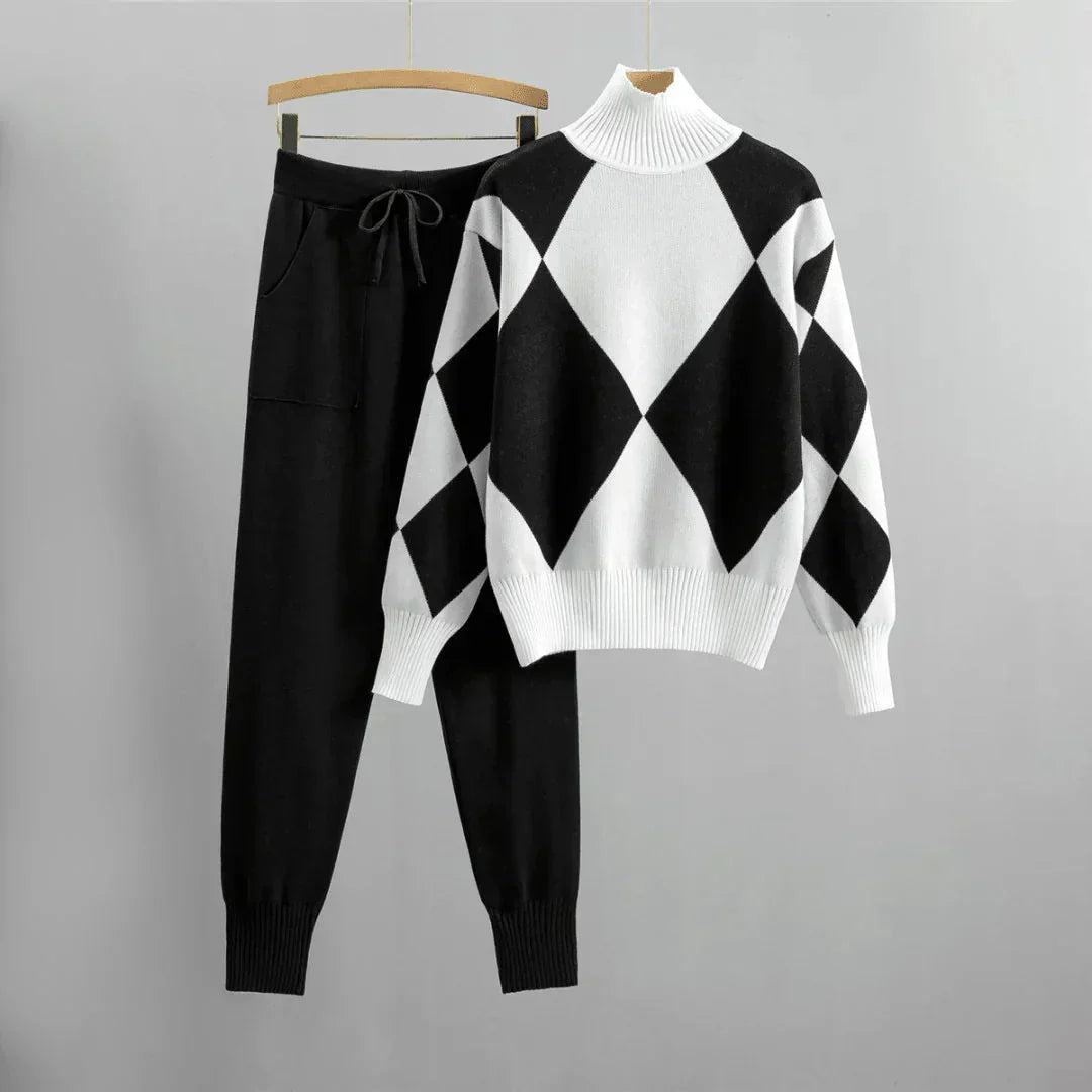 Amara Women's Set – Comfortable Tracksuit with Long Sleeve Sweatshirt & High Waist Pants