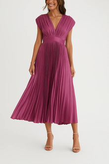 Xiomara Robe Femme – Elegant Pleated Midi Dress with V-Neck & Fitted Waist
