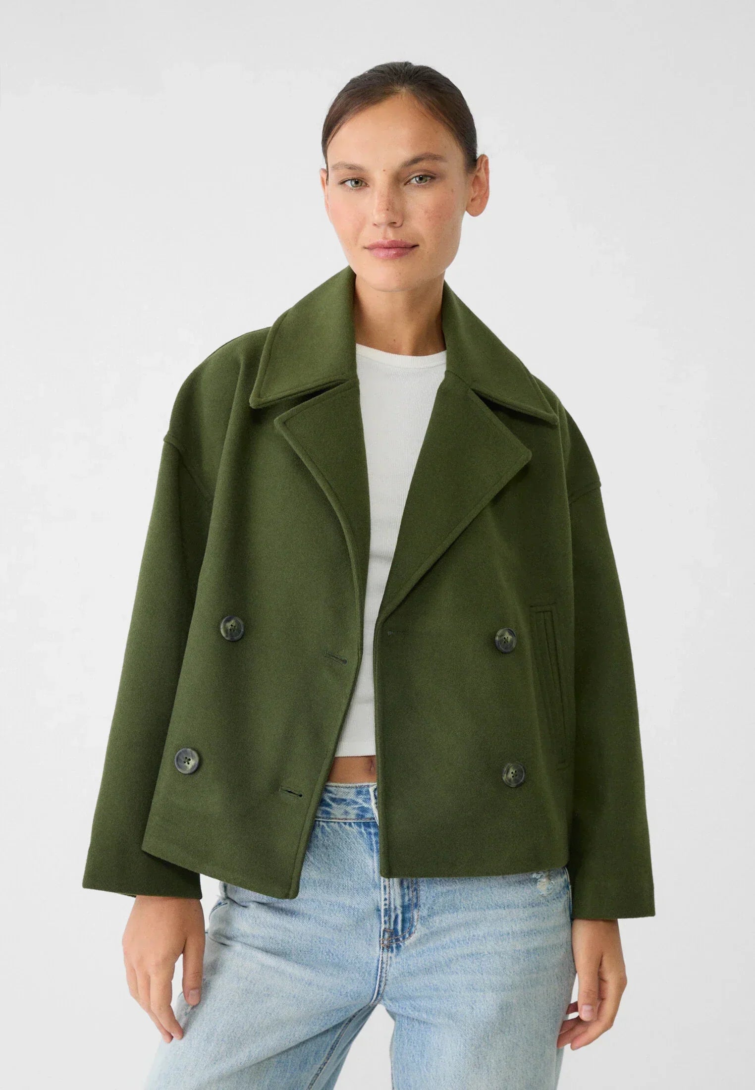 Olivia Femme Coat – Chic Short Double-Breasted Coat with Elegant Buttons & Modern Style