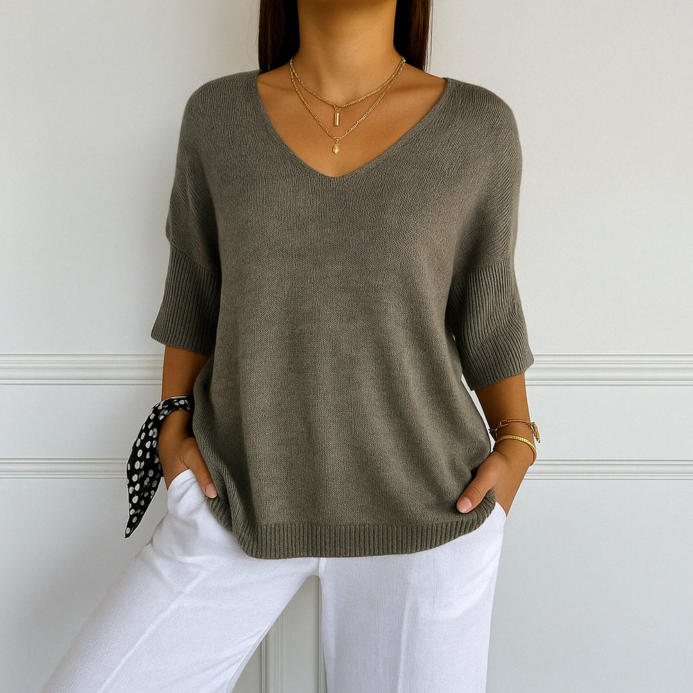 Coraline V-Neck Sweater Women – Fine Knit, Soft & Elegant for a Refined Style