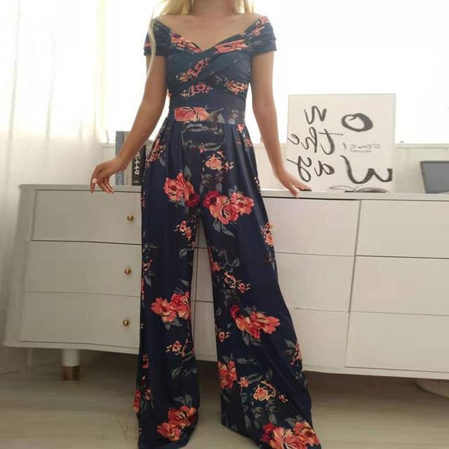 Combinaison Femme Leah – Elegant Off-Shoulder Jumpsuit with Wide Legs & Waist Belt