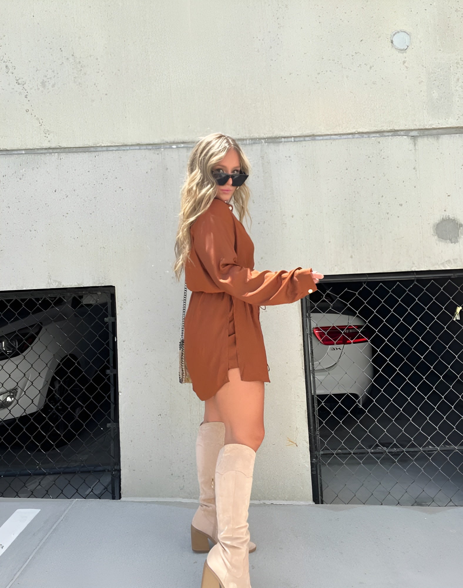 Tamara Robe-Jumpsuit Woman – Elegant with Integrated Shorts & Flattering Waist Belt
