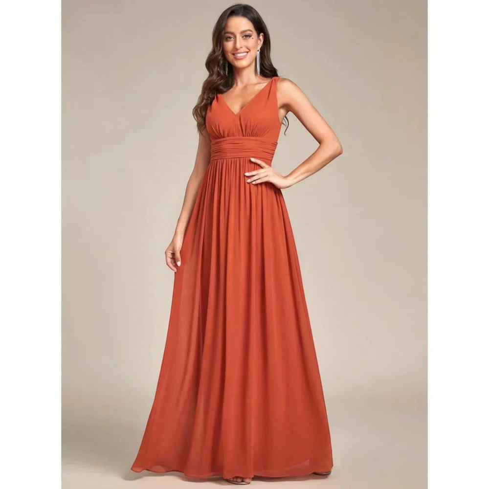 Gilda Elegant Robe with V Neckline – Refinement and Women in Every Special Occasion