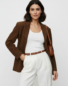Sienna Suede Blazer for Women – Elegant Jacket with Modern Cut in Brown Suede