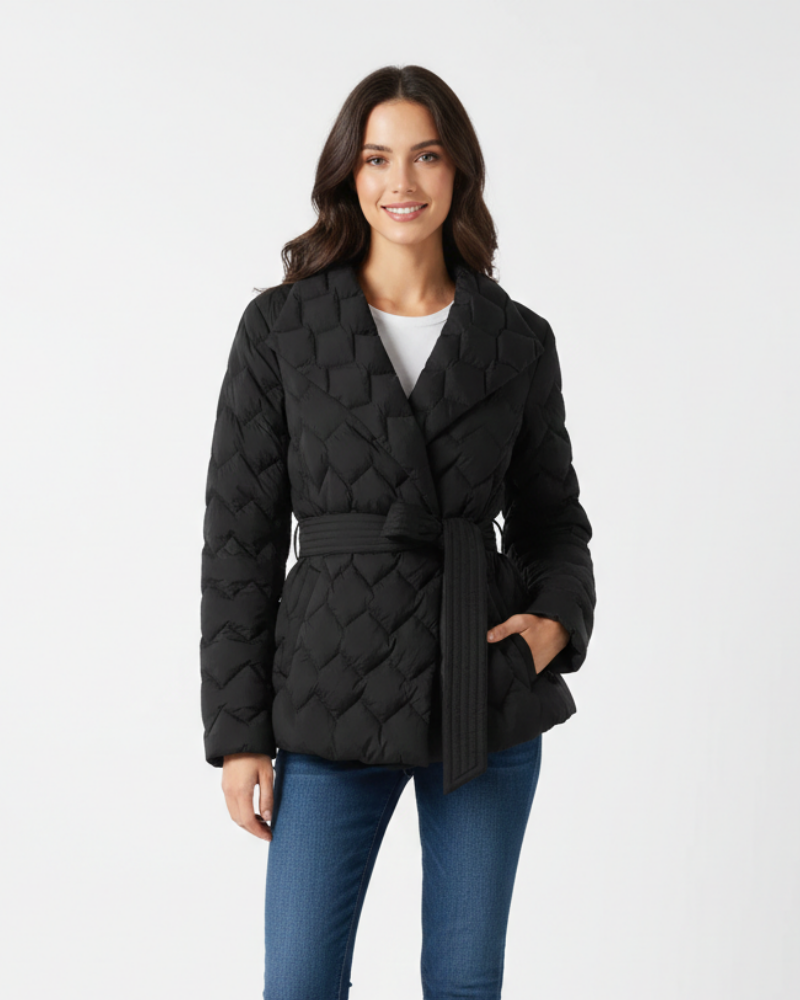 Ariane Short Quilted Jacket for Women – Chic Puffer Coat with Belt & Elegant 3D Pattern