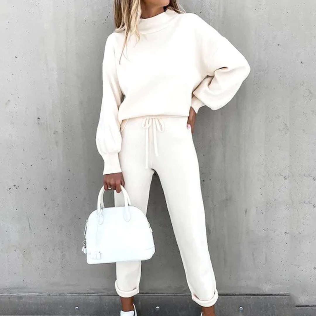 Jane Tracksuit Women – Comfortable & Chic Set in Soft Breathable Fabric