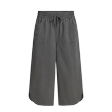 Lounella – Soft Cropped Wide-Leg Pants with Pockets