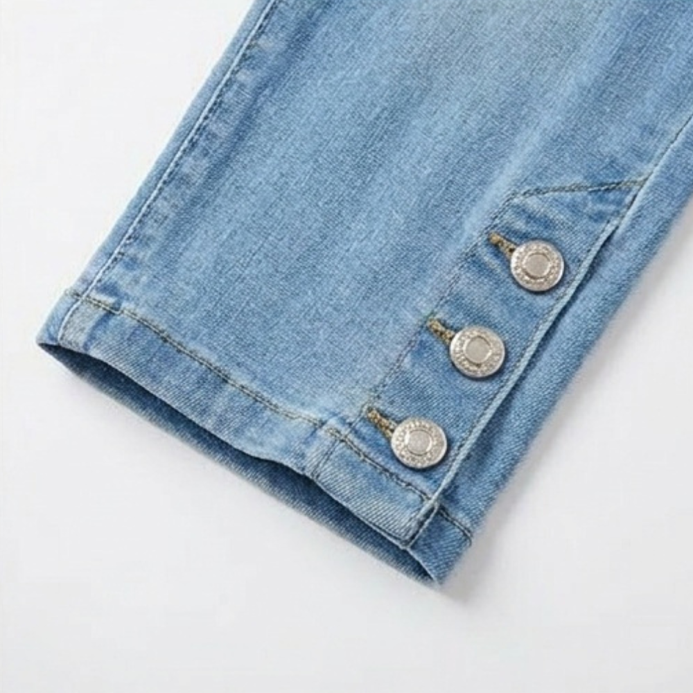 Velora — Slimming High-Waist Capri Jeans