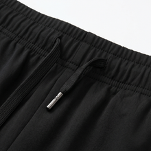 Movella – Women's Stretch-Fit Capri Pants with Zip Pockets